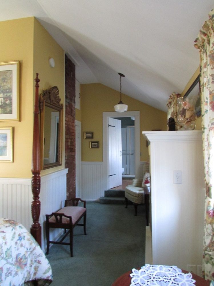וולס Holiday Guest House Bed & Breakfast מראה חיצוני תמונה
