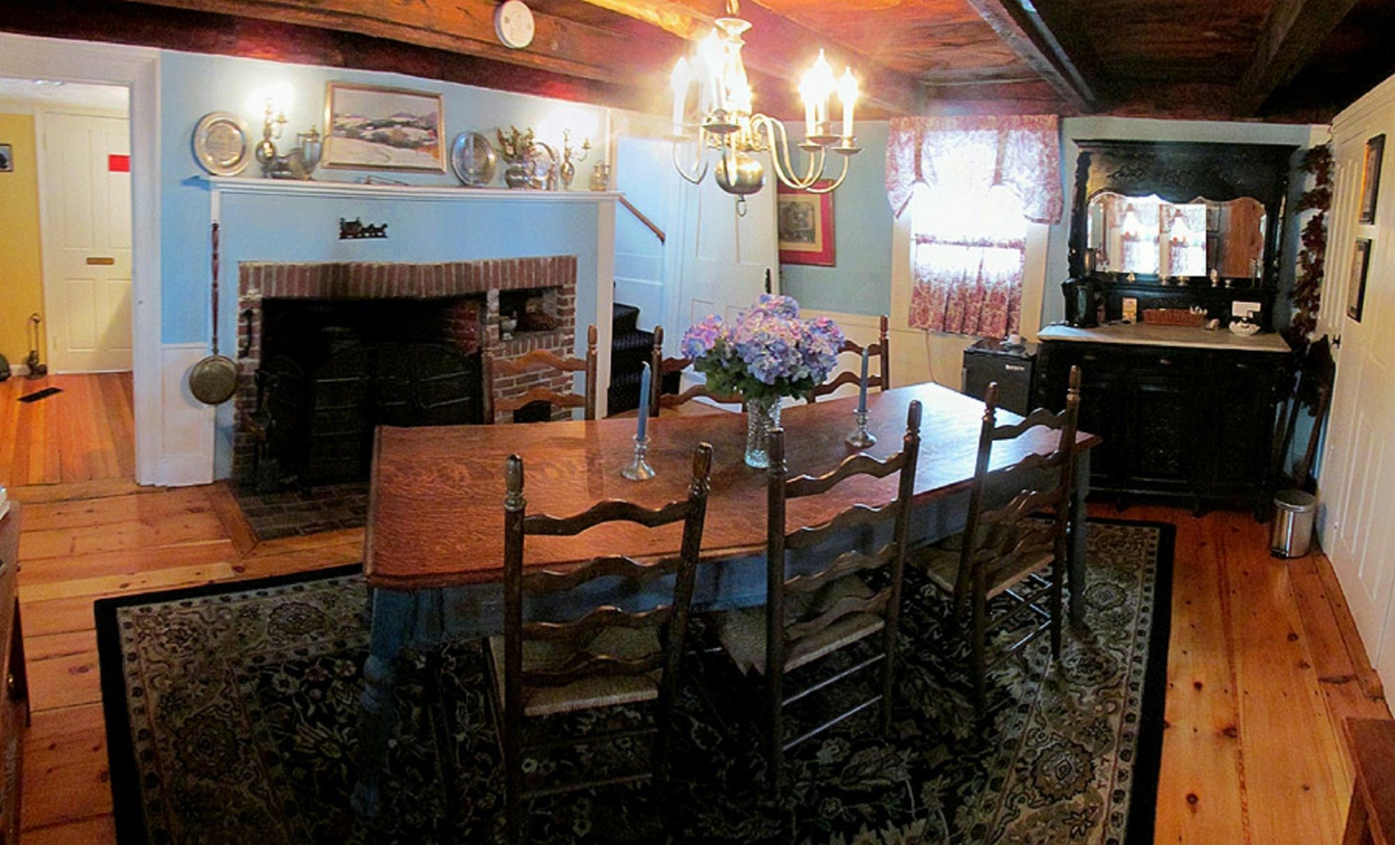 וולס Holiday Guest House Bed & Breakfast מראה חיצוני תמונה